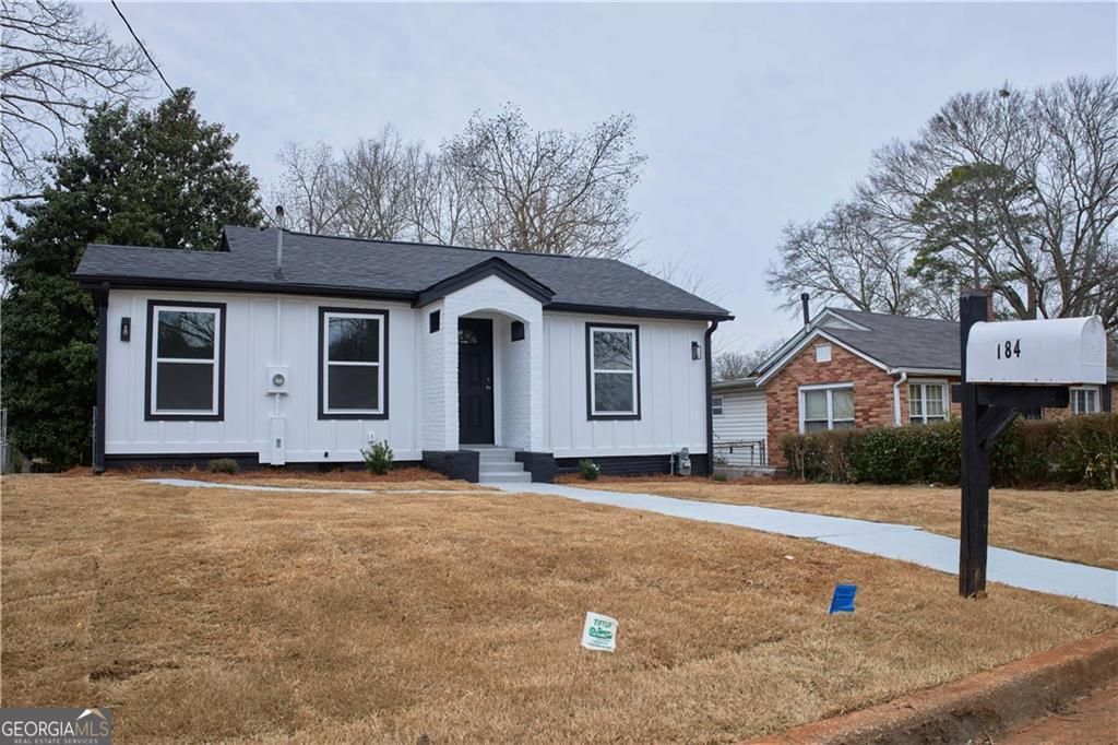 Photo of 184 Scott Street NW, Atlanta, GA 30314 (MLS # 10670602)