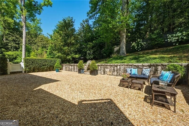 3395 W Paces Ferry CT NW