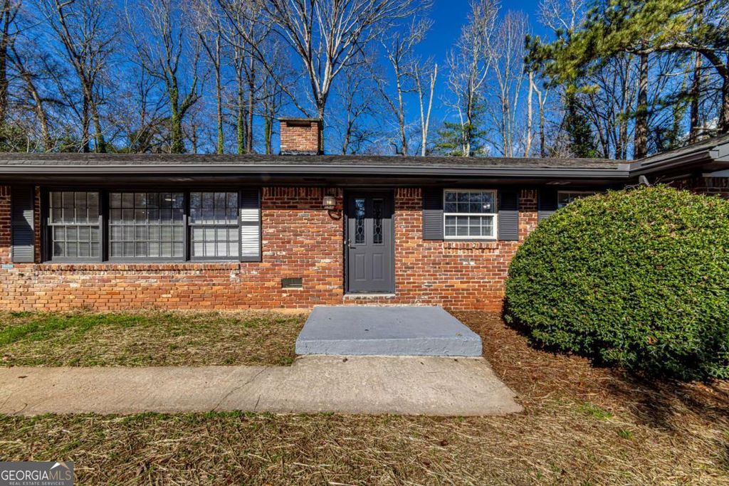 Photo of 2362 Springrun Court, Decatur, GA 30032 (MLS # 10720501)