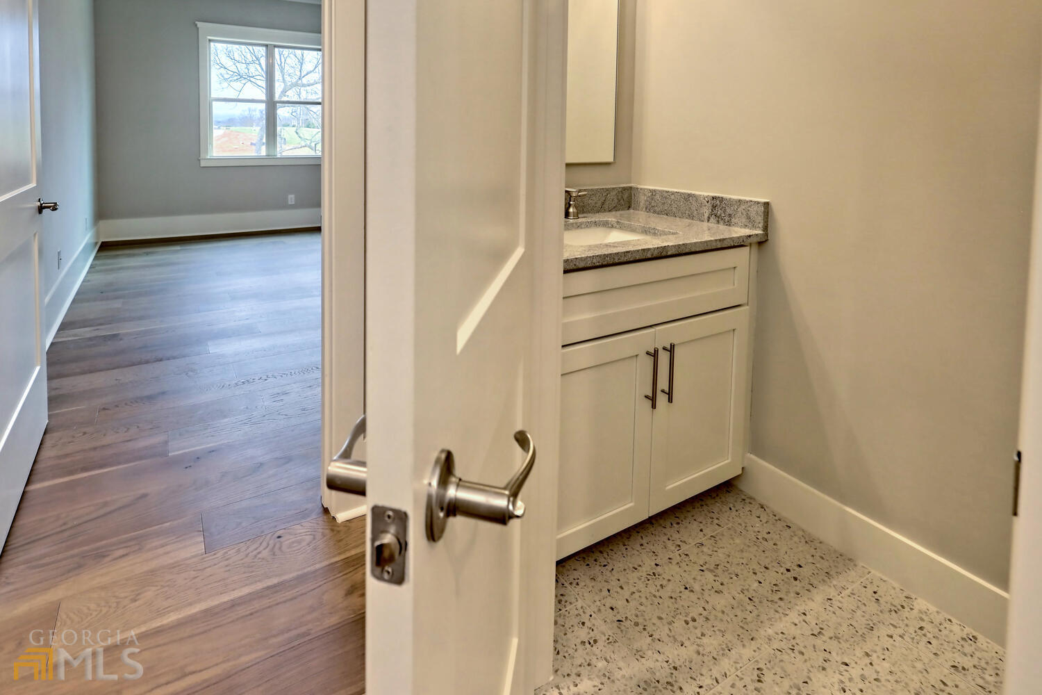 Clarkesville, Georgia 30523, United States, 4 Bedrooms Bedrooms, ,5 BathroomsBathrooms,Residential,Active,61628