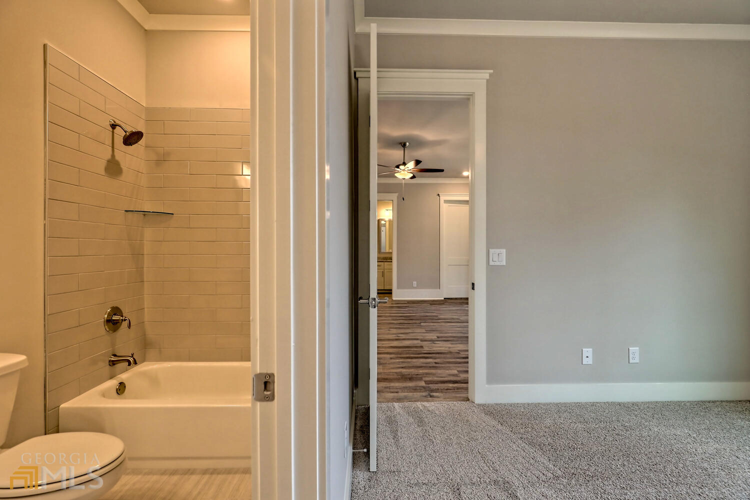 Clarkesville, Georgia 30523, United States, 4 Bedrooms Bedrooms, ,5 BathroomsBathrooms,Residential,Active,61628