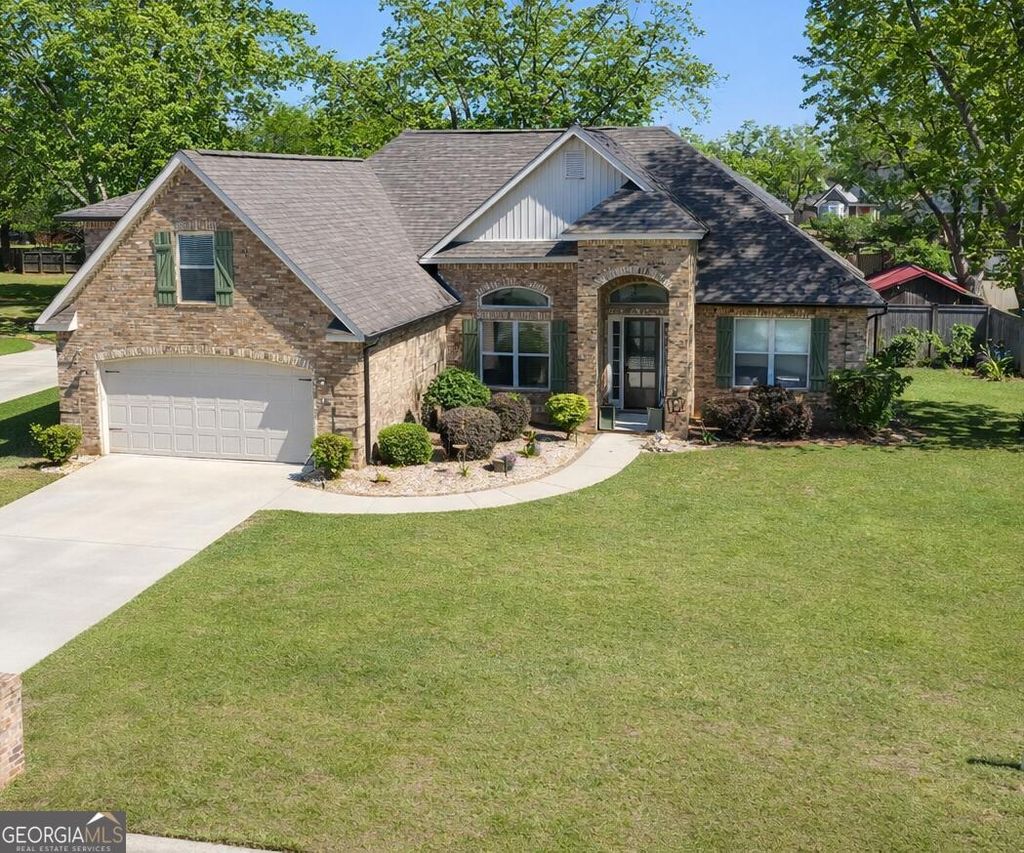 Photo of 106 Rawlins Point, Perry, GA 31069 (MLS # 10738345)
