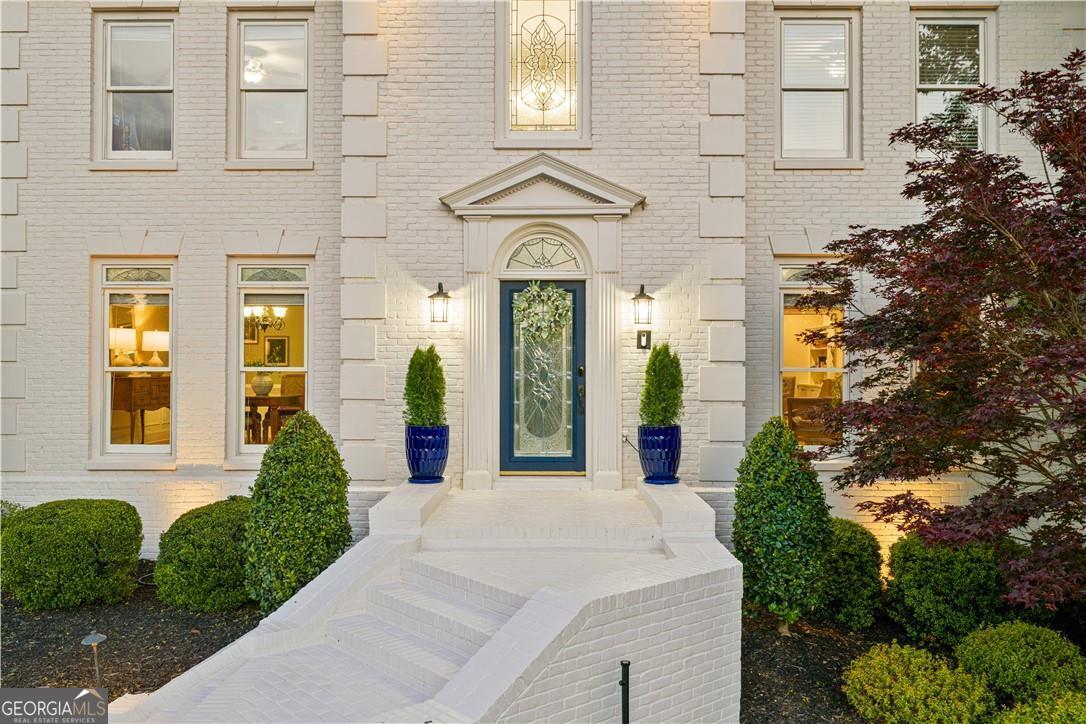 6930 Oak Brook WAY