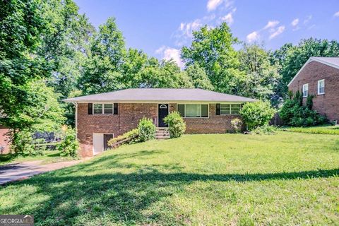 Photo of 2201 Bollingbrook Drive SW, Atlanta, GA 30311 (MLS # 10635455)