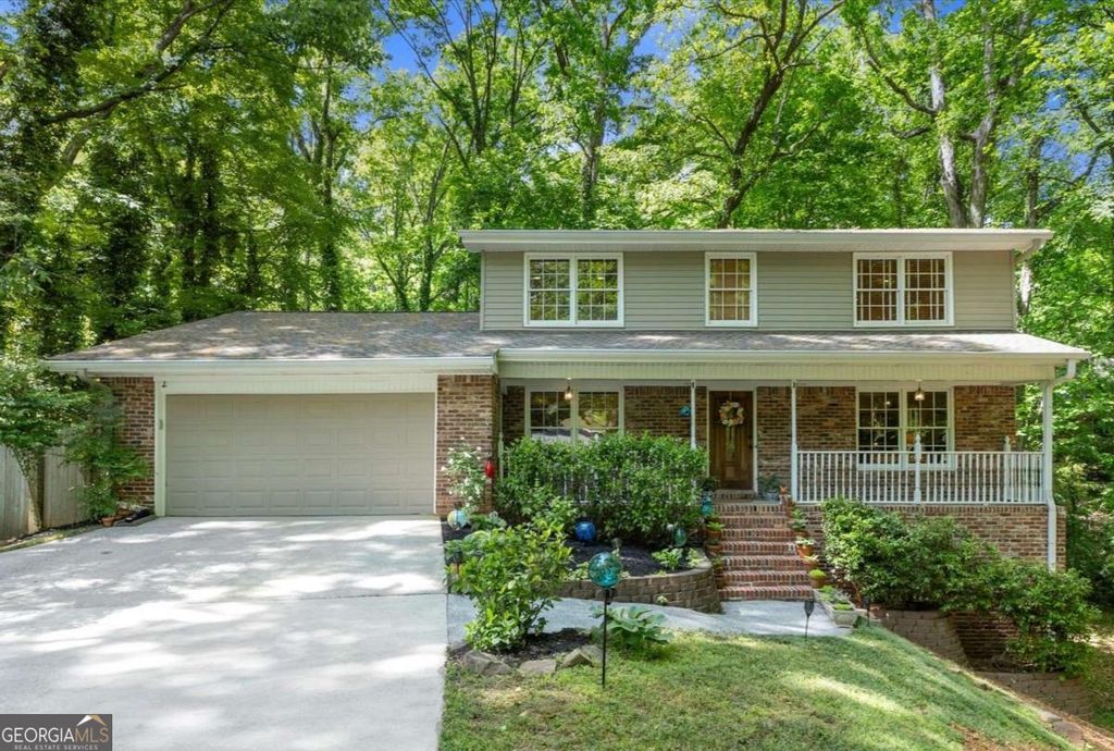 Photo of 3025 Mountain Creek Court NE, Roswell, GA 30075 (MLS # 10740158)