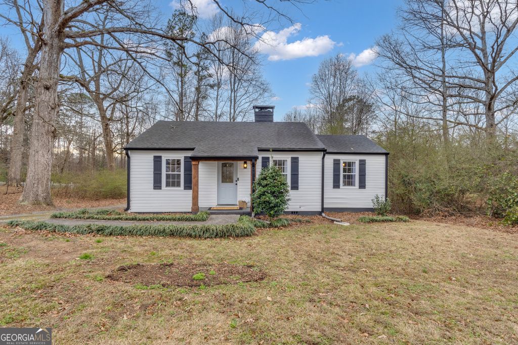 Photo of 69 Bailey Drive, Newnan, GA 30263 (MLS # 10664962)
