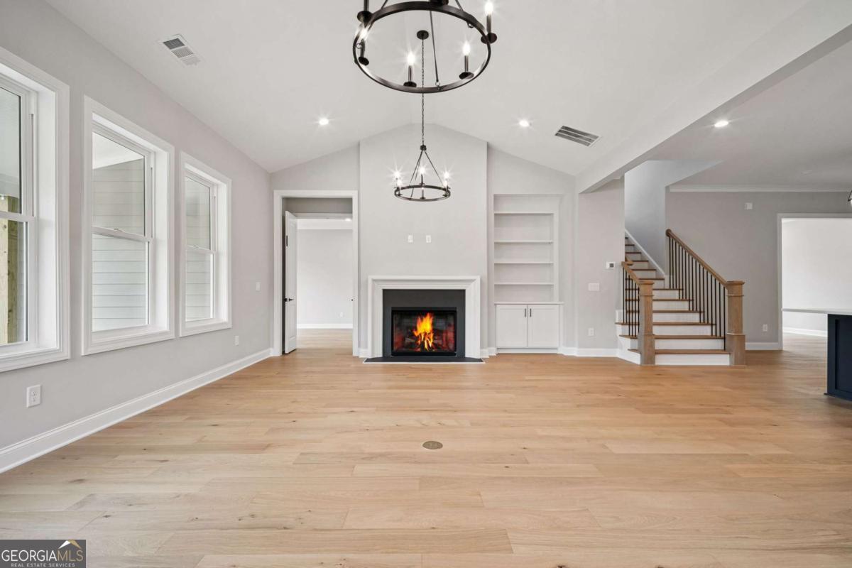 1209 Lakeside Overlook