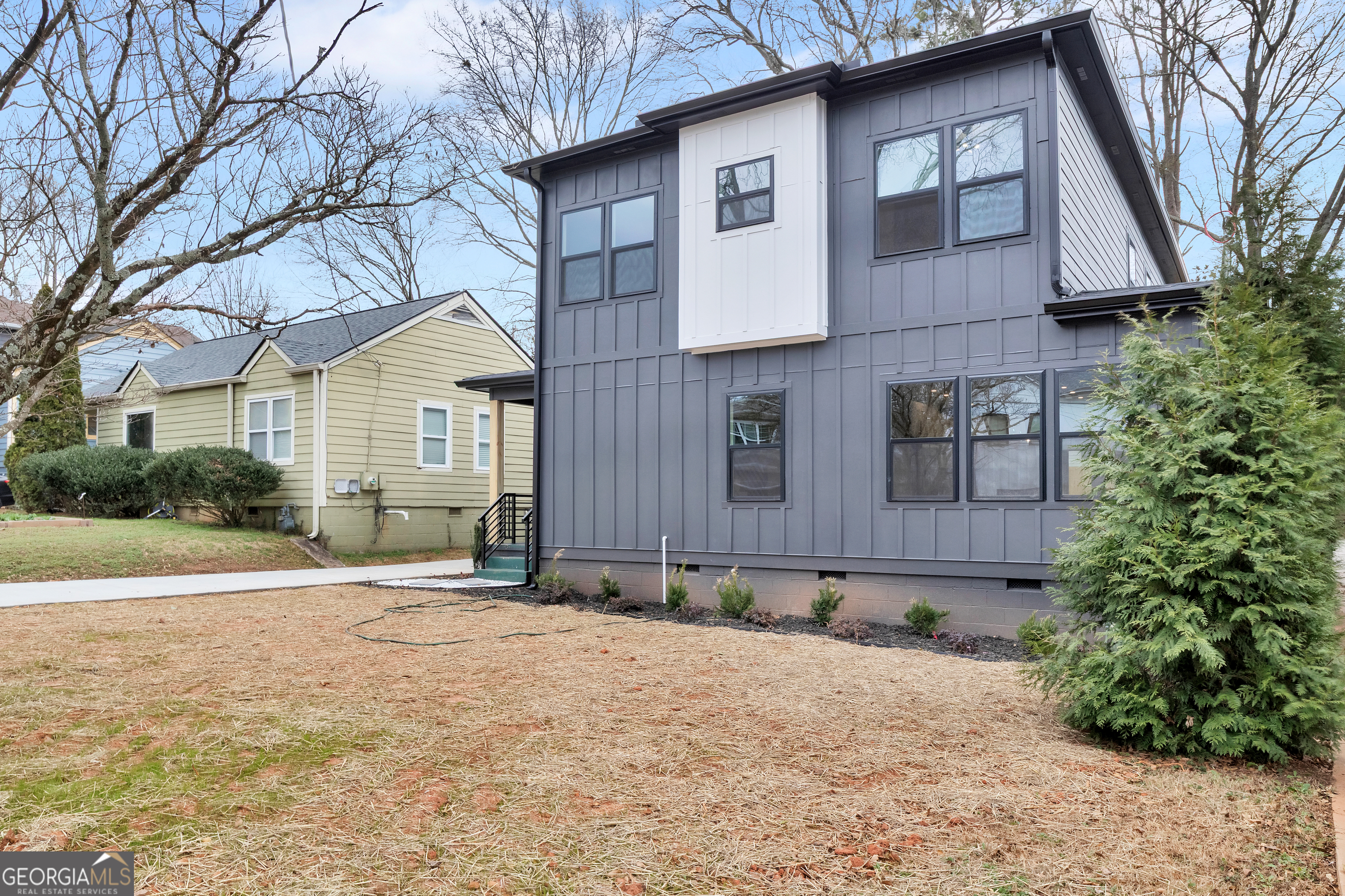 1436 Mercer AVE