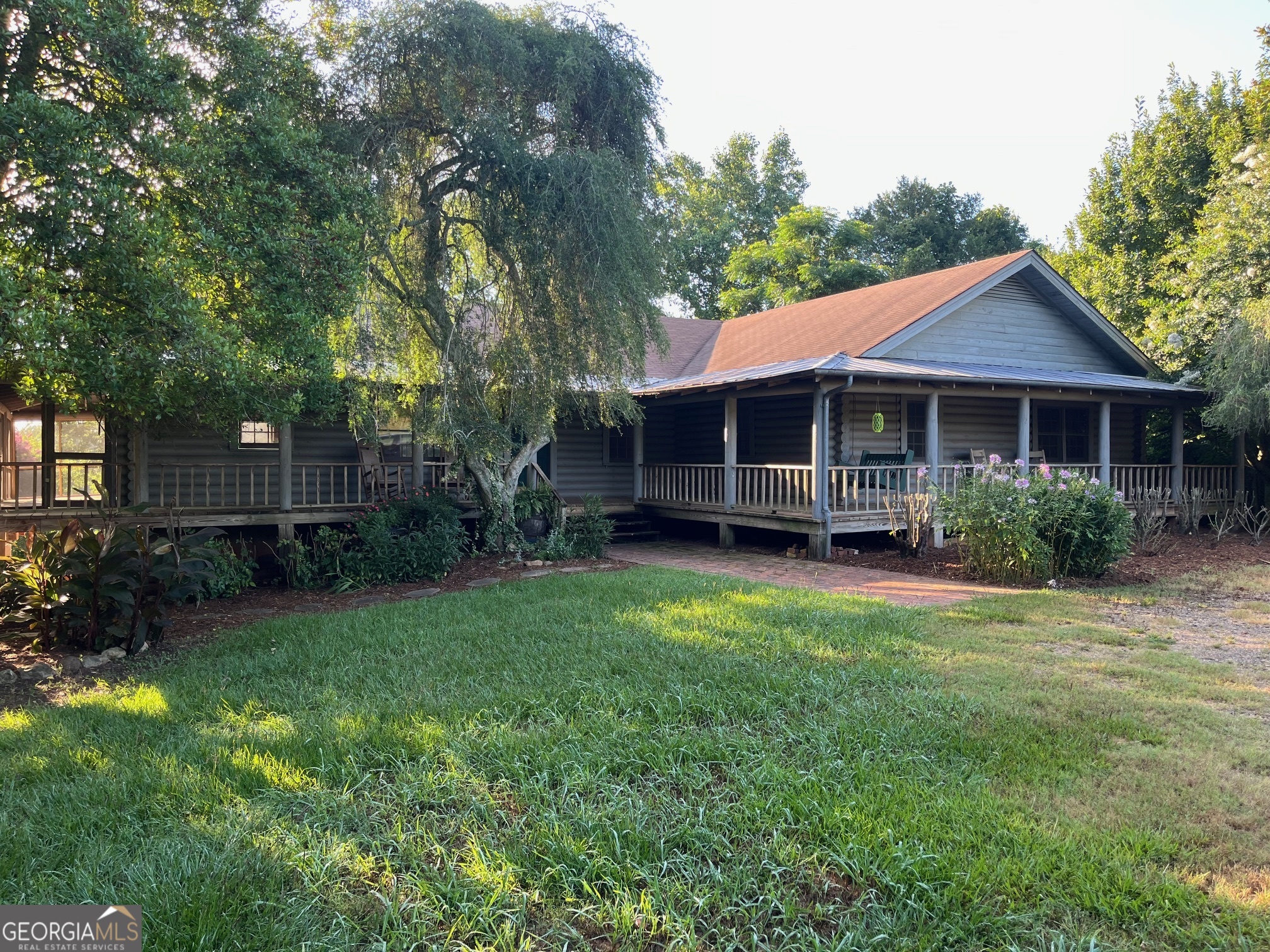 1600 Campbell DR