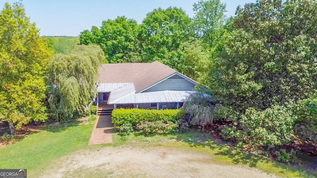 1600 Campbell DR