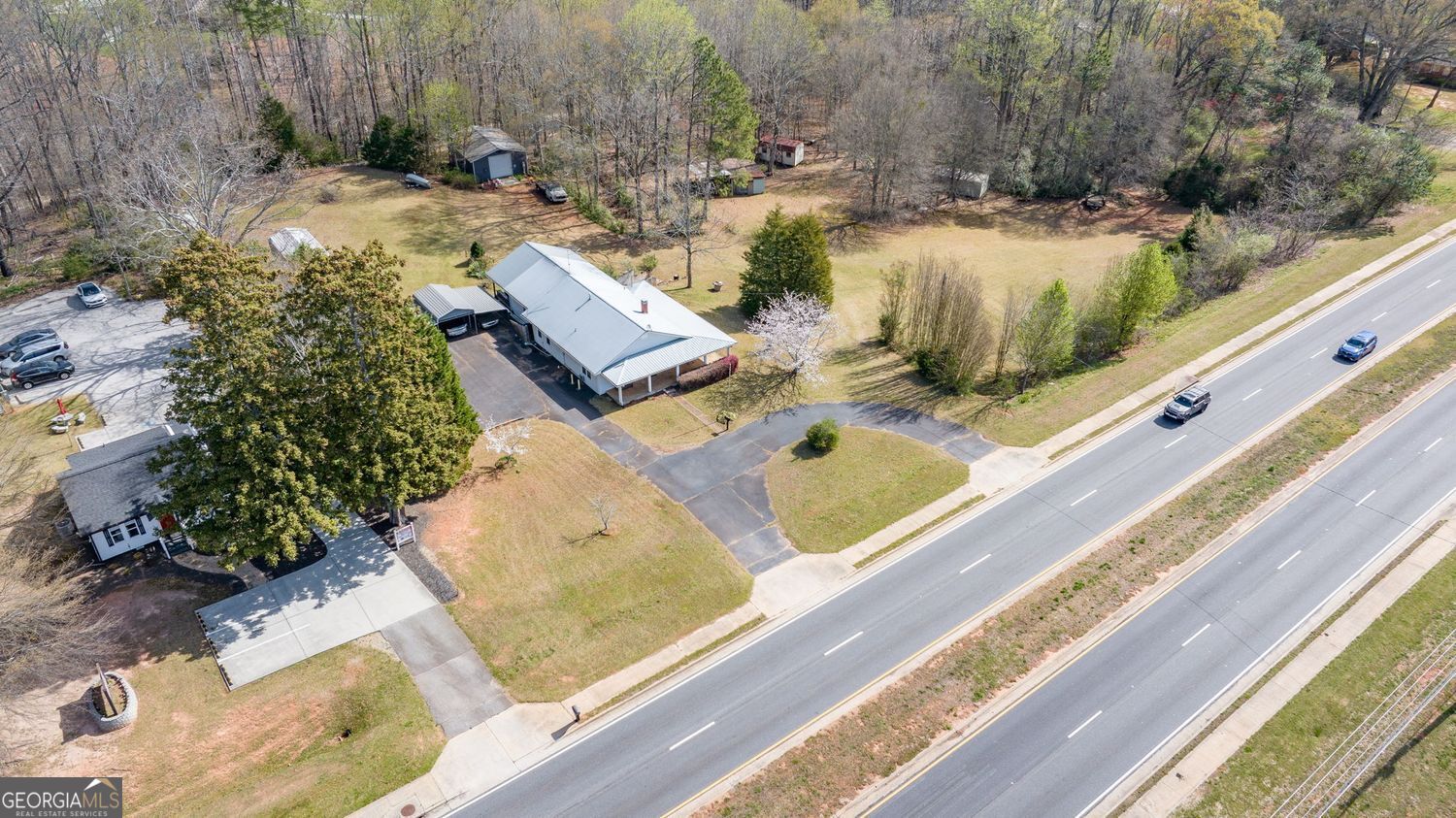 Flowery Branch, Georgia 30542, United States, 2 Bedrooms Bedrooms, ,2 BathroomsBathrooms,Residential,Active,87948