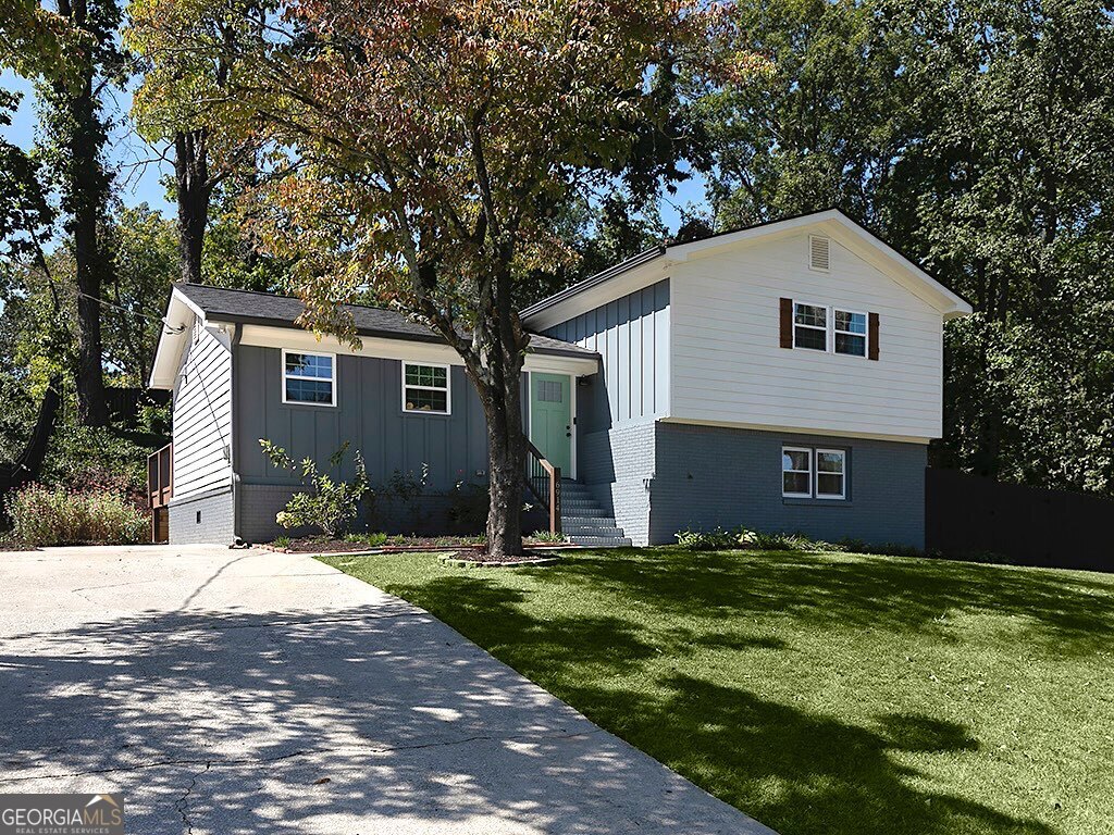 6914 Fairway TRL