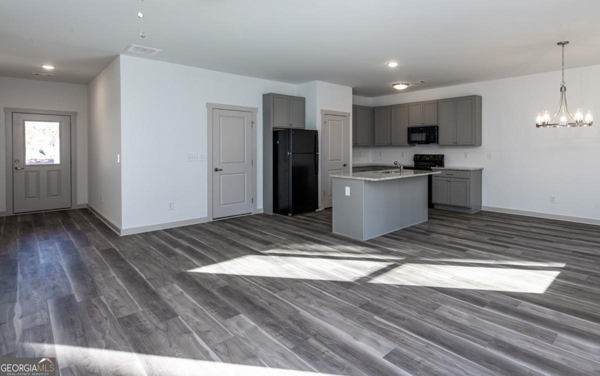 325 Forkview DR
