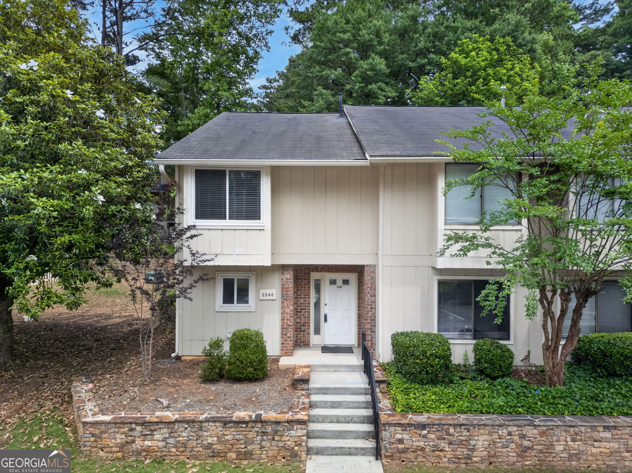 2240 Runnymead RDG SE