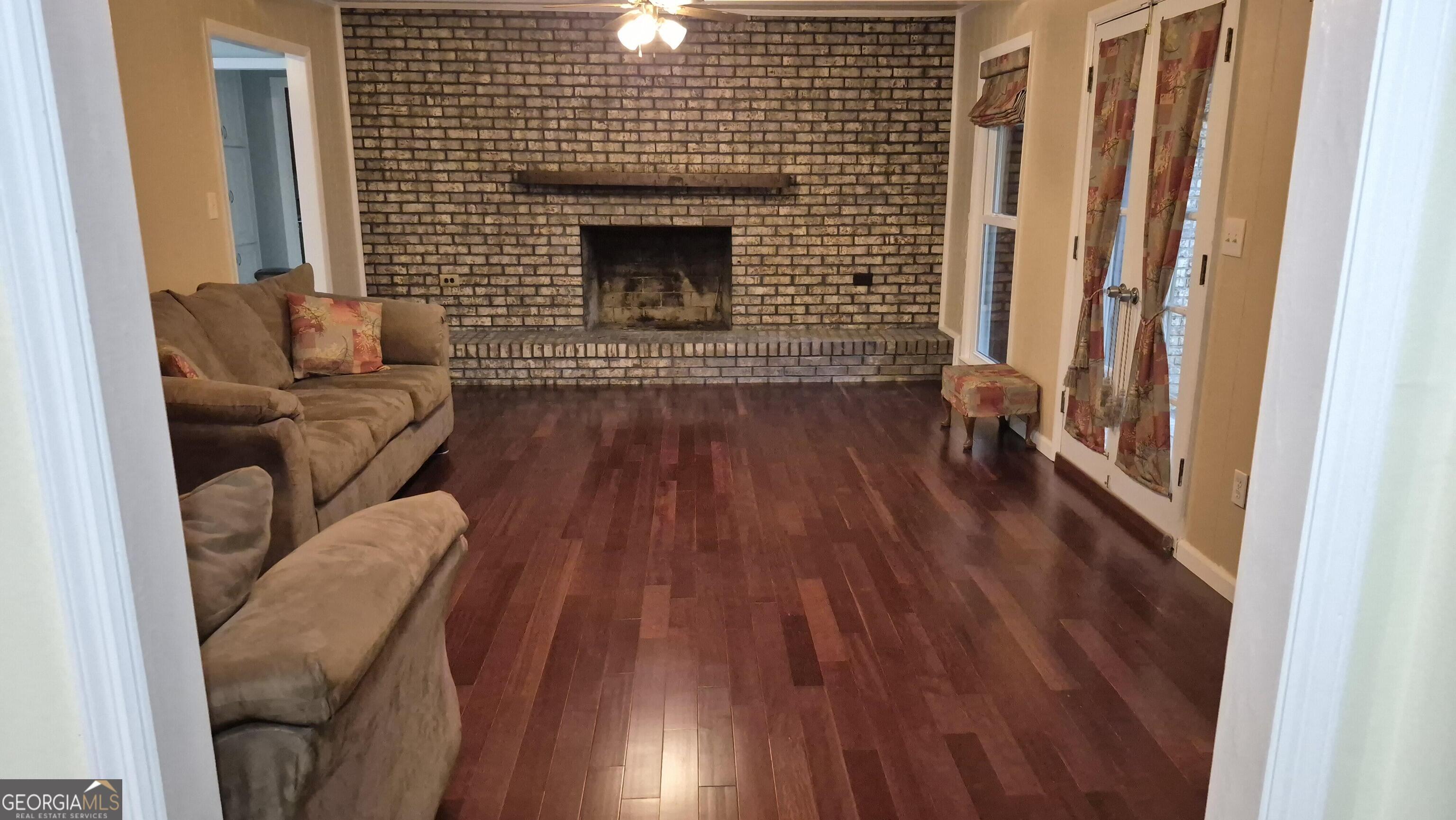 3097 Jodeco DR