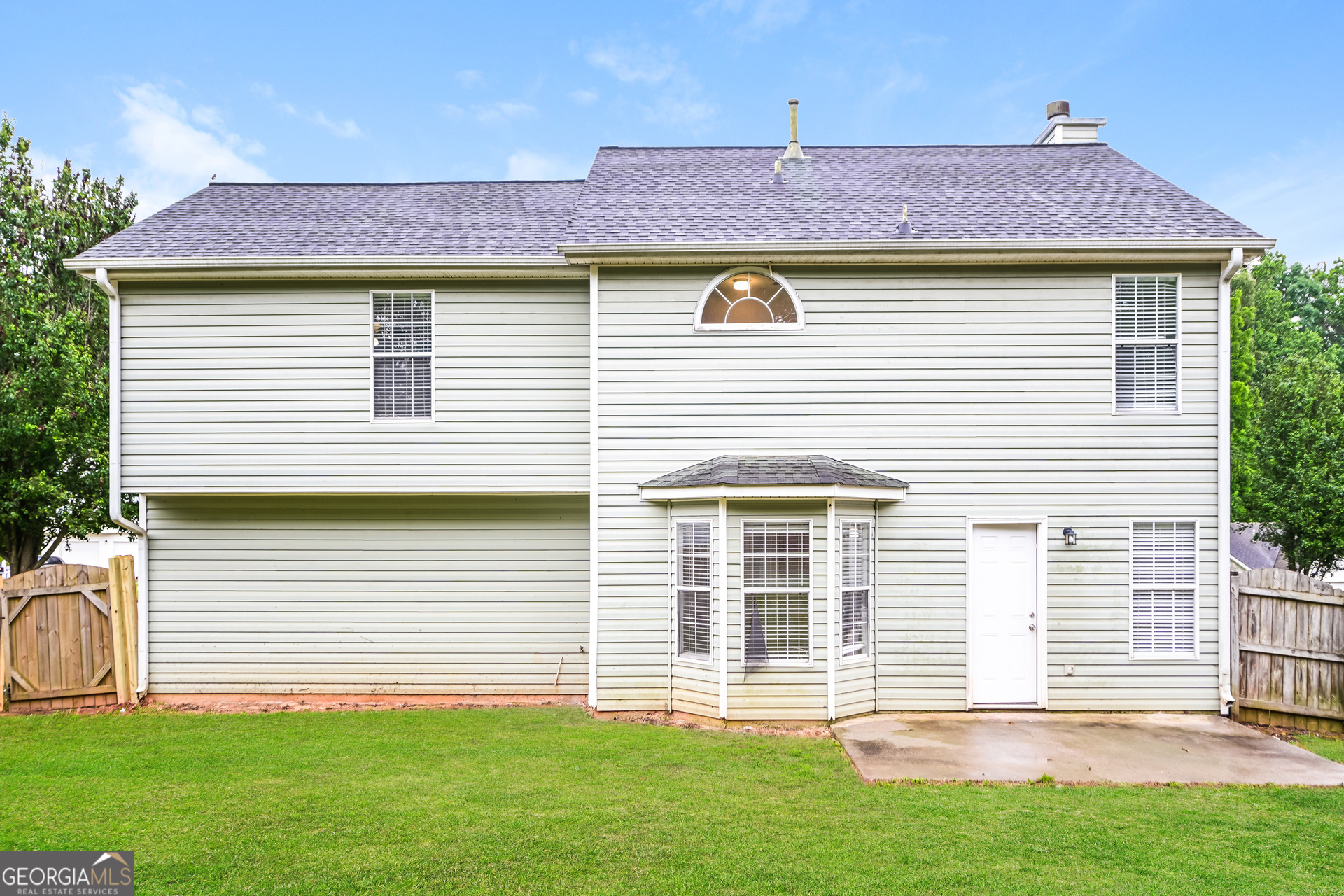 THE COMMONS - Residential Lease