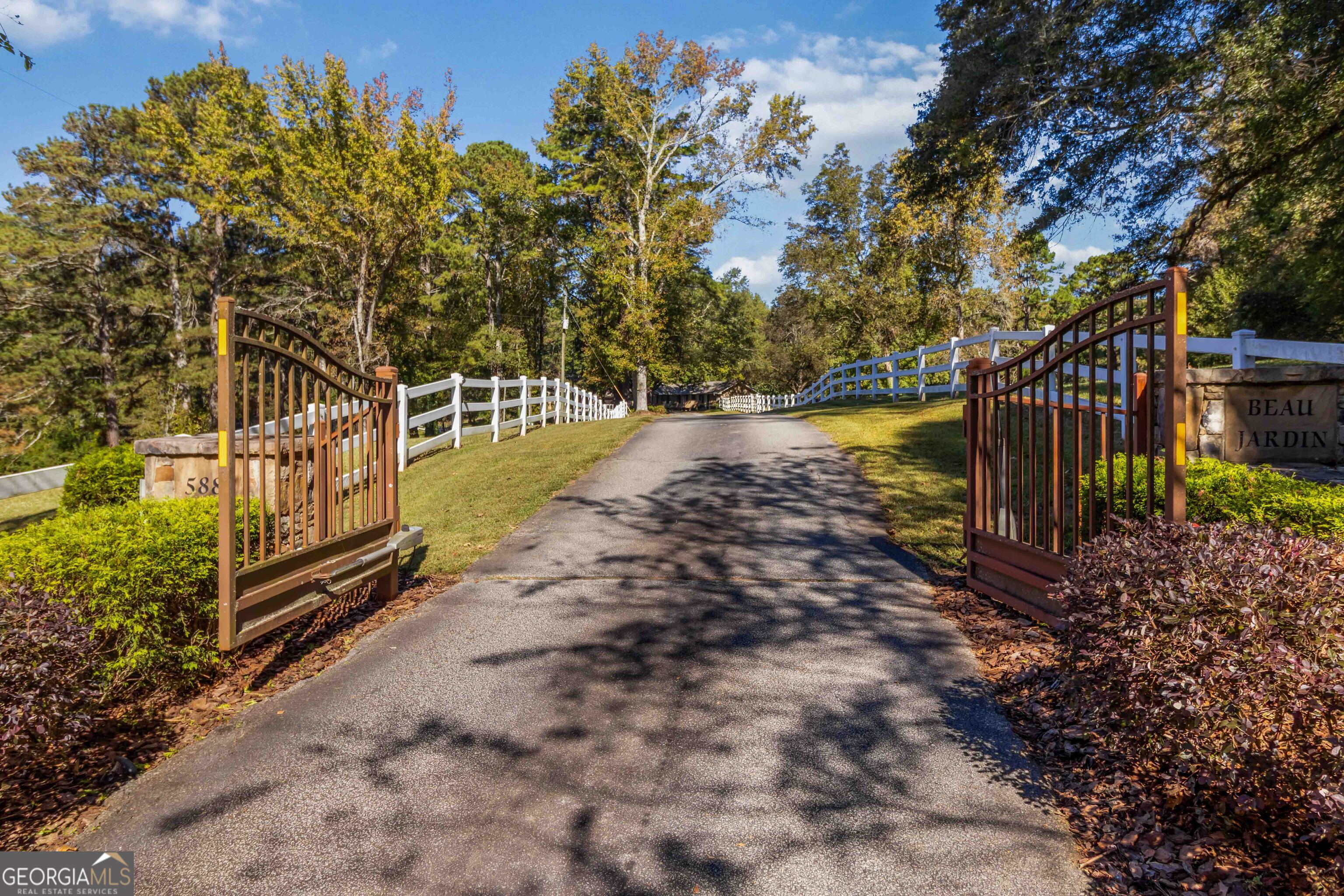 5888 Old Stone Mountain RD