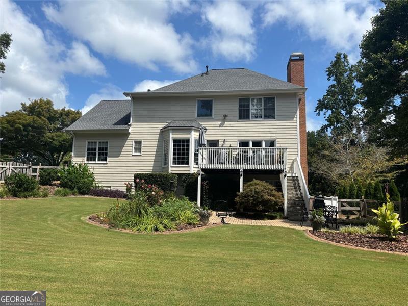 1042 AVERY CREEK