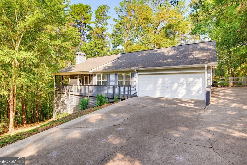 Photo of 2055 Laurel Cove, Ball Ground, GA 30107 (MLS # 10878868)