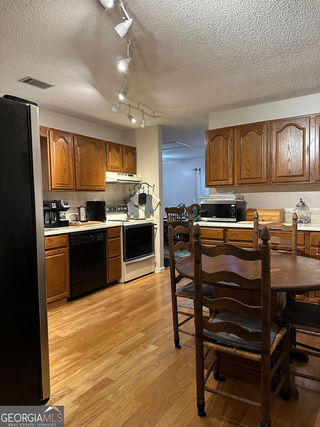 Photo of 31 Riverview Court SE, Cartersville, GA 30120 (MLS # 10693406)