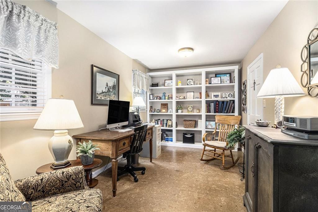 WINDSOR FOREST - Residential