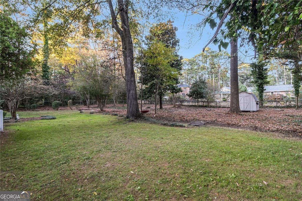 WINDSOR FOREST - Residential