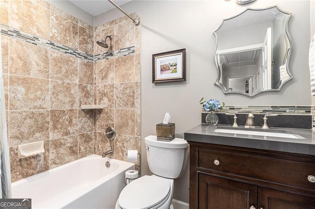 WINDSOR FOREST - Residential