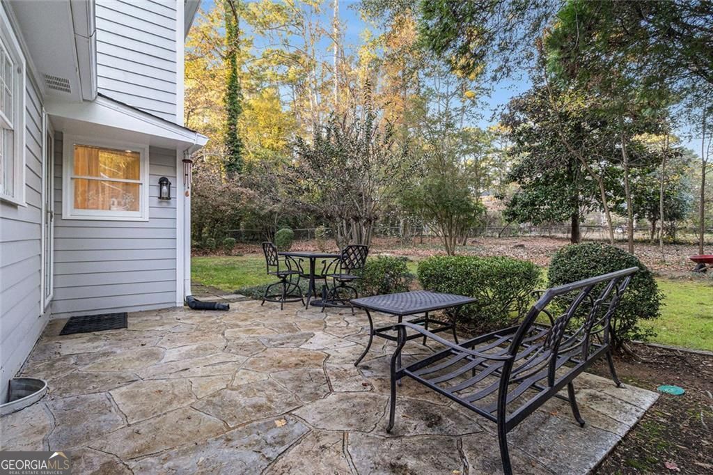 WINDSOR FOREST - Residential