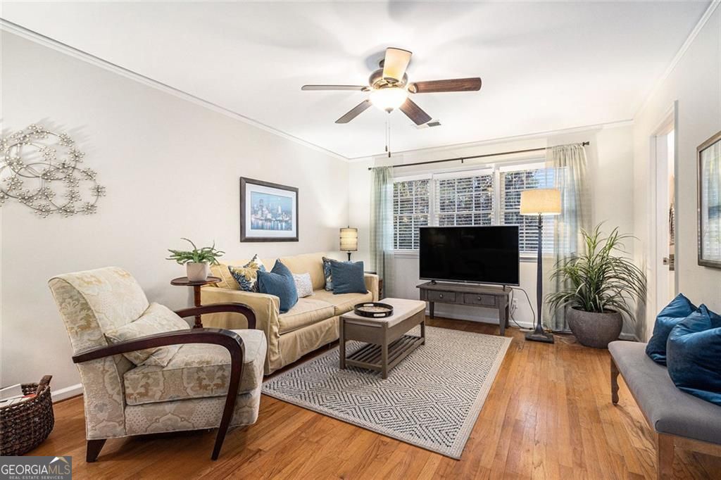 WINDSOR FOREST - Residential