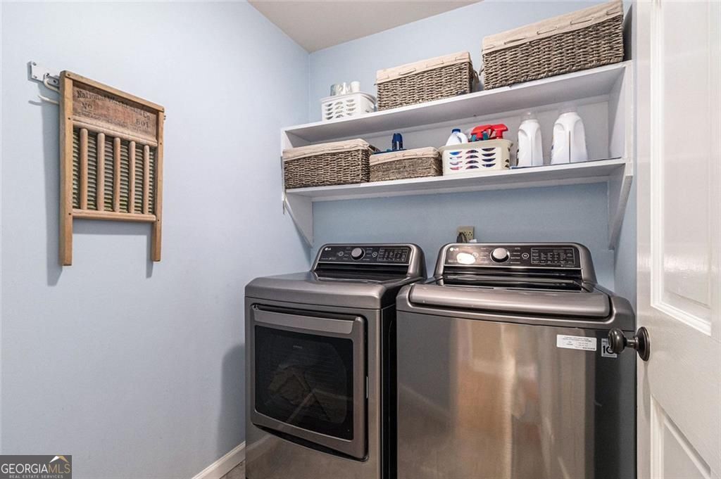 WINDSOR FOREST - Residential