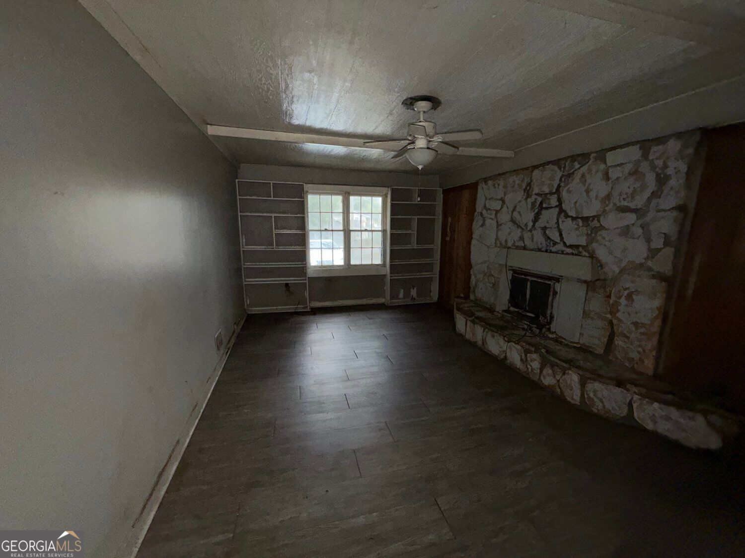 1164 Azalea CIR NE