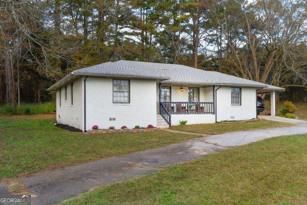 Photo of 1286 Oak Hill Road, Covington, GA 30016 (MLS # 10725585)