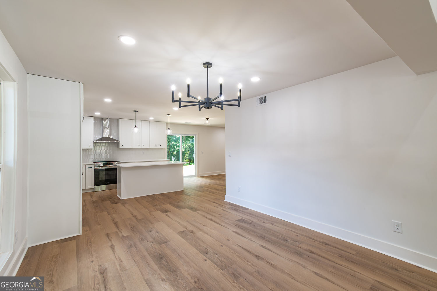 Duluth, Georgia 30096, United States, 4 Bedrooms Bedrooms, ,3 BathroomsBathrooms,Residential,Active,163431