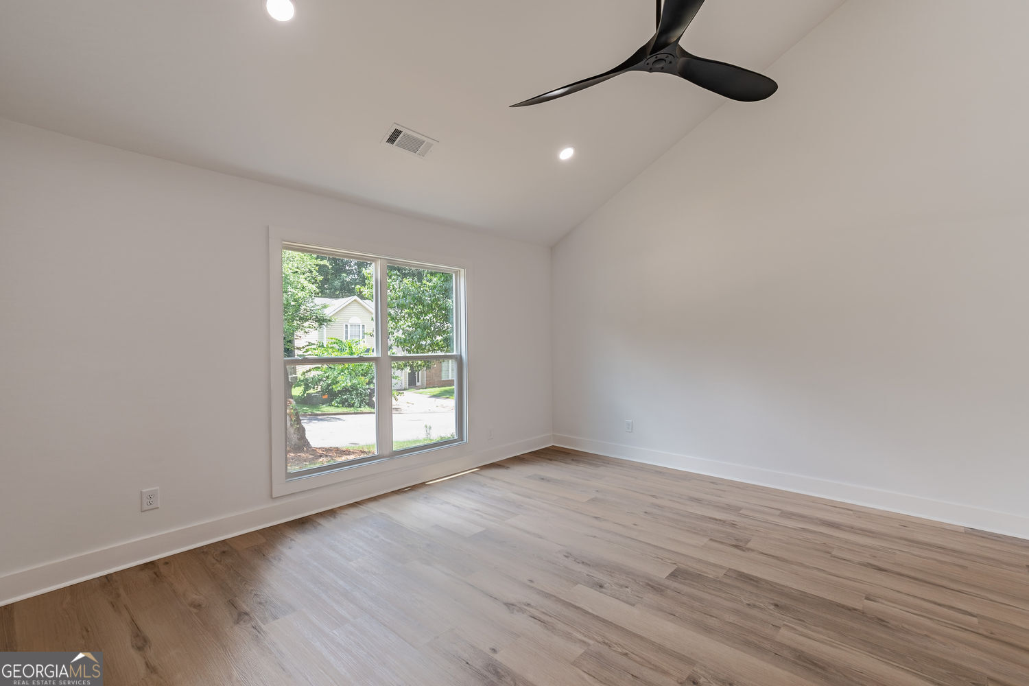 Duluth, Georgia 30096, United States, 4 Bedrooms Bedrooms, ,3 BathroomsBathrooms,Residential,Active,163431