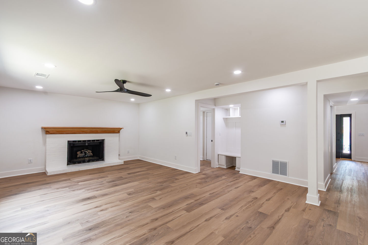 Duluth, Georgia 30096, United States, 4 Bedrooms Bedrooms, ,3 BathroomsBathrooms,Residential,Active,163431