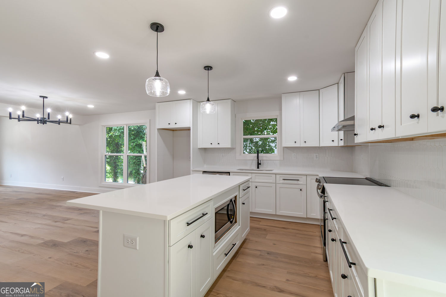 Duluth, Georgia 30096, United States, 4 Bedrooms Bedrooms, ,3 BathroomsBathrooms,Residential,Active,163431