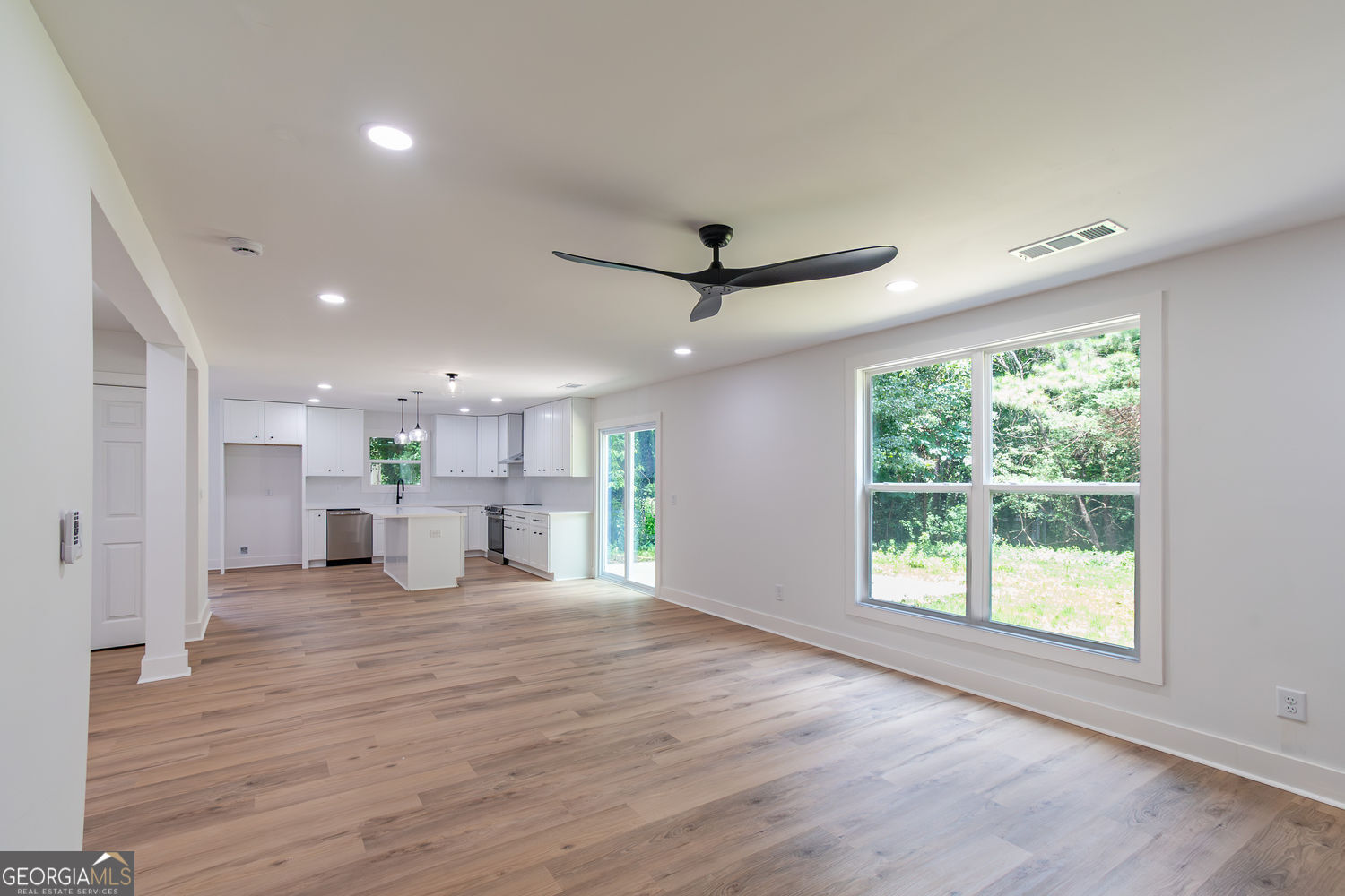 Duluth, Georgia 30096, United States, 4 Bedrooms Bedrooms, ,3 BathroomsBathrooms,Residential,Active,163431