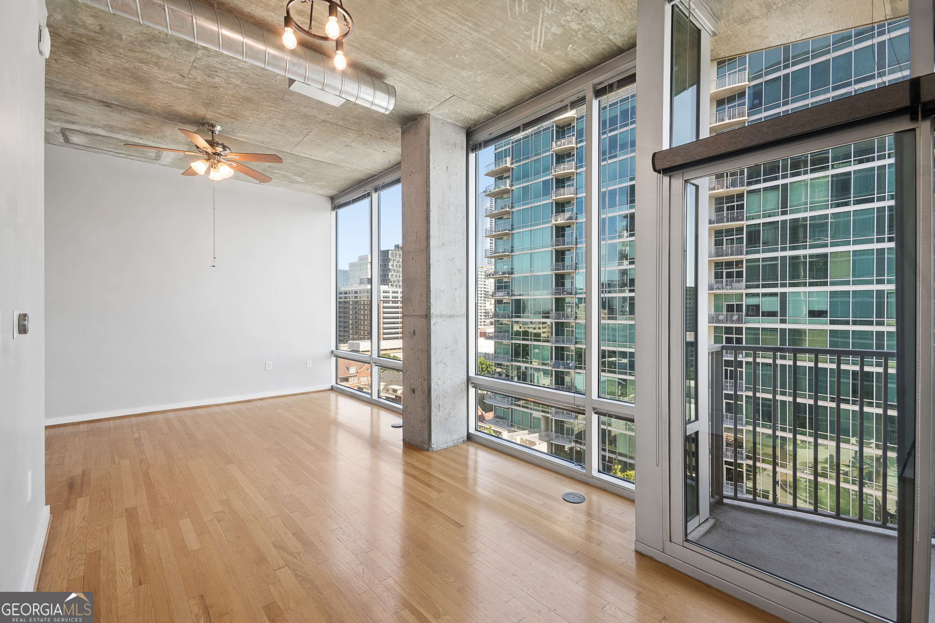 923 Peachtree ST NE 1332
