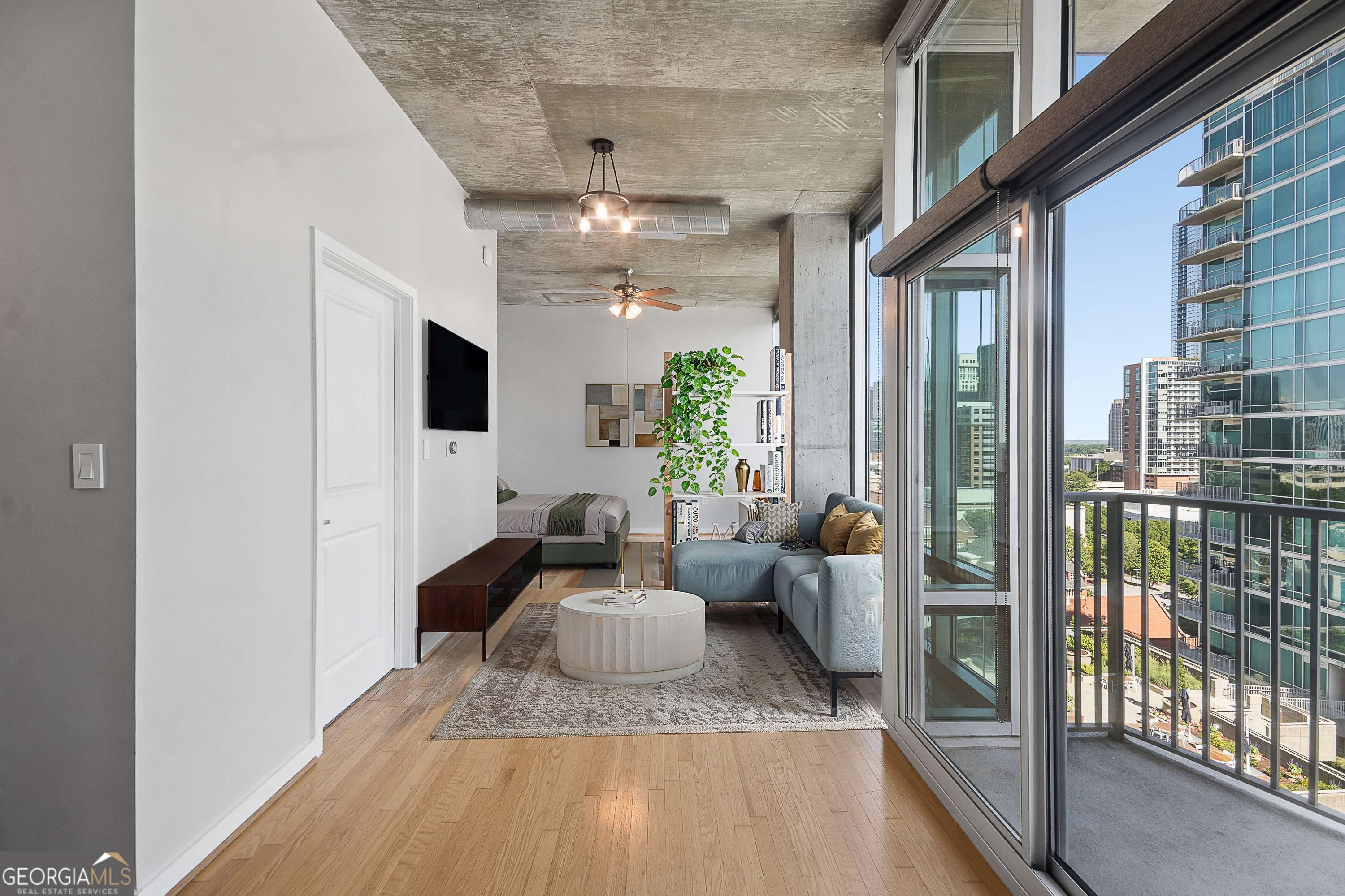 923 Peachtree ST NE 1332