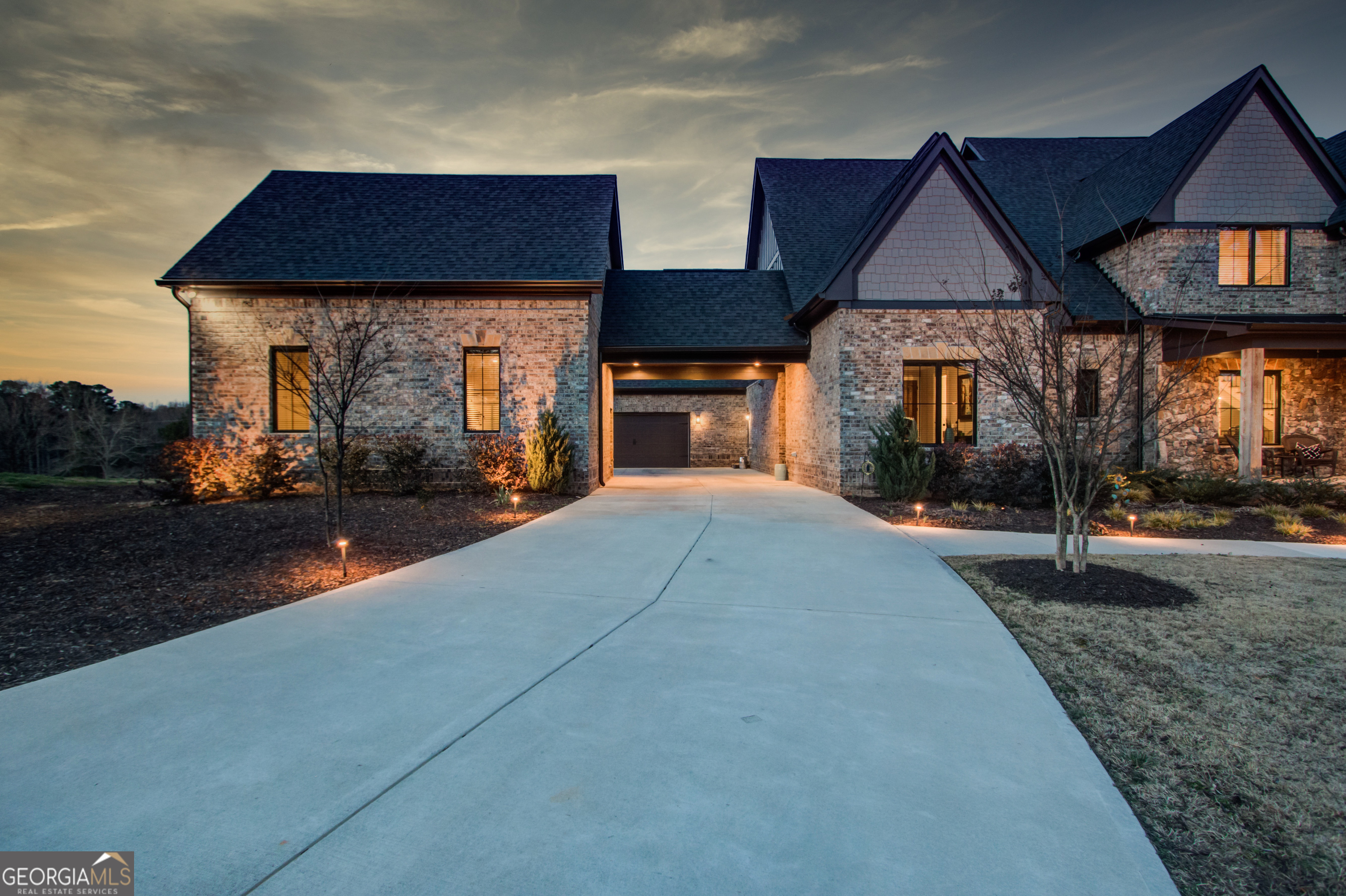 3273 Bailey RD