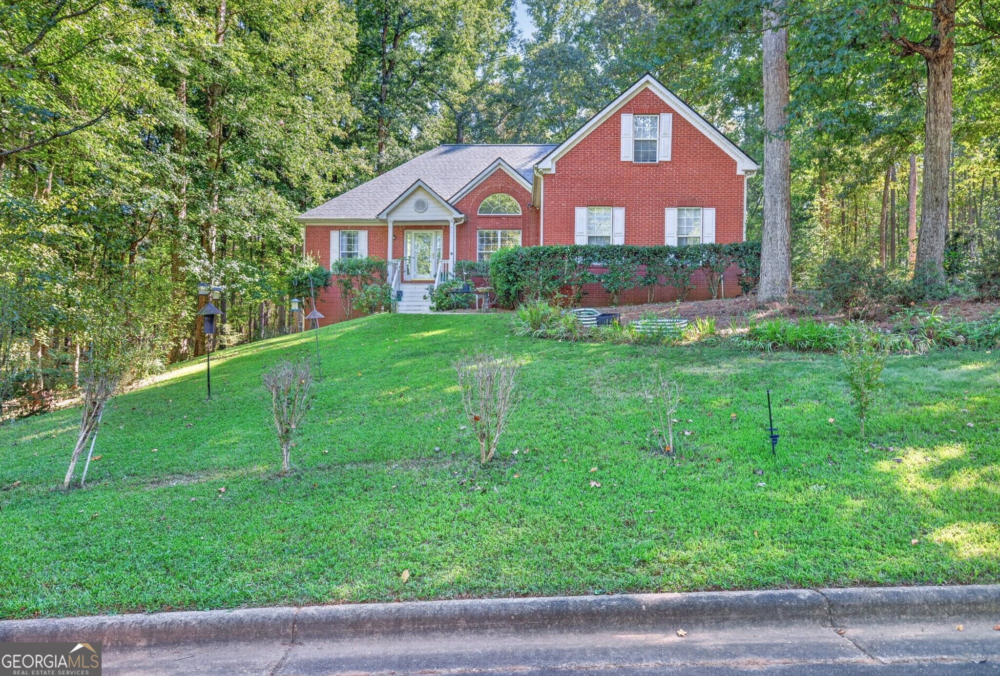 25 Lake Charles CT