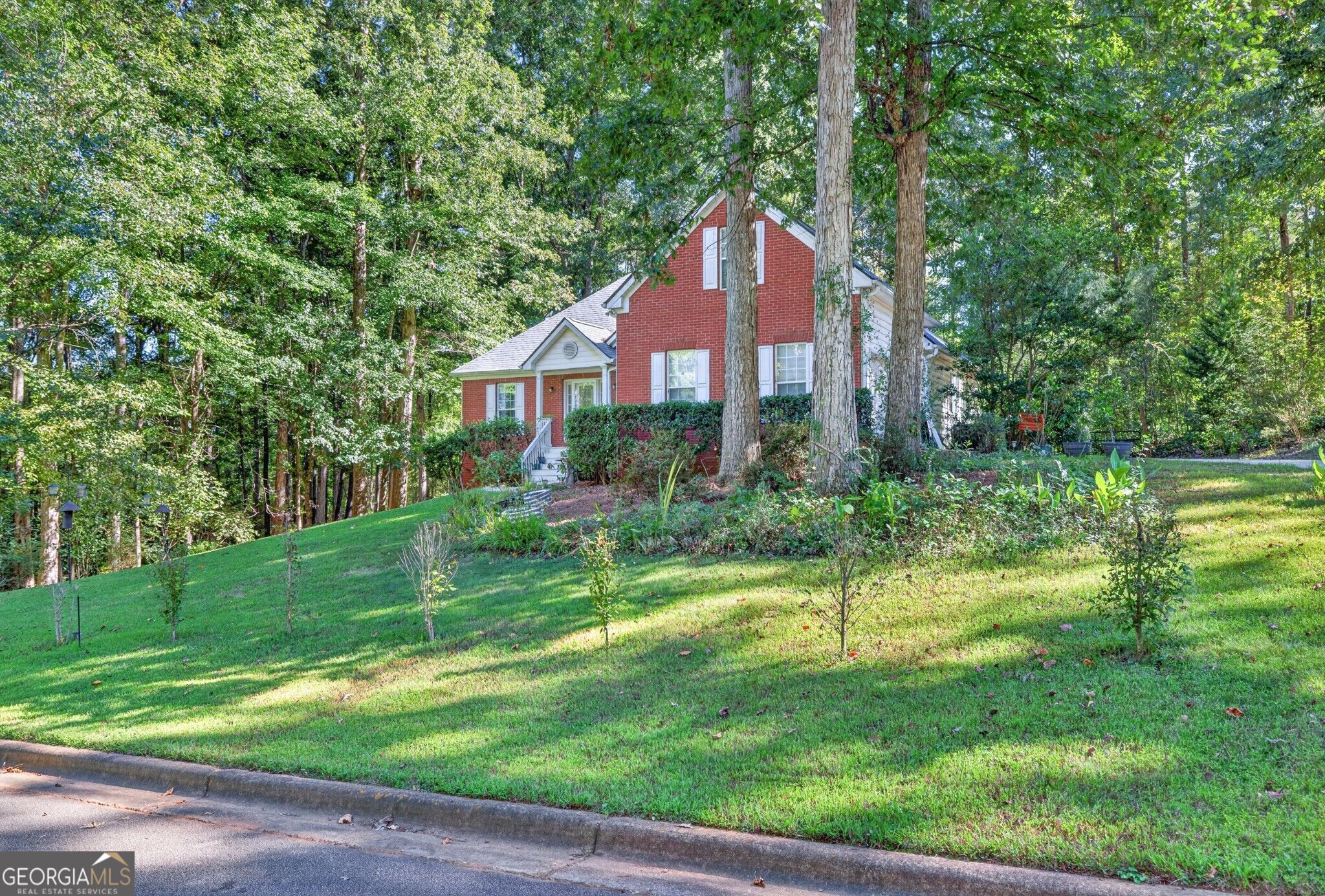 25 Lake Charles CT