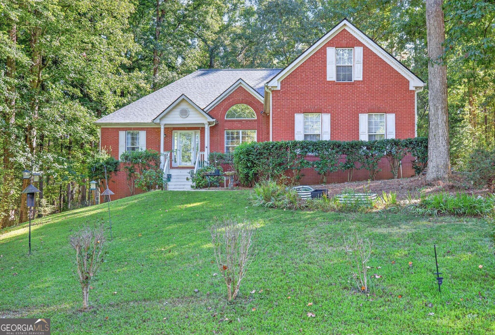 25 Lake Charles CT