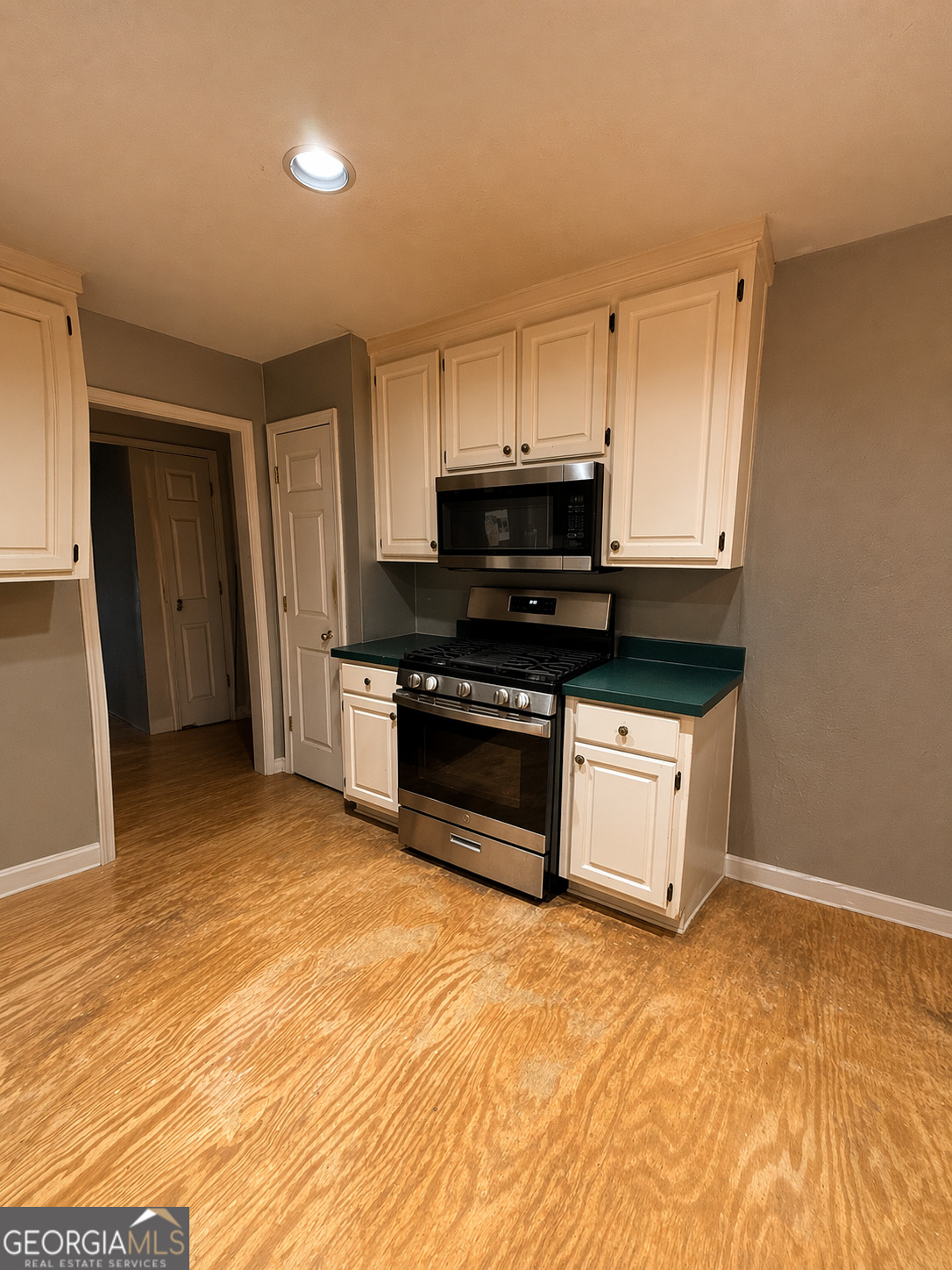146 Poplar WAY