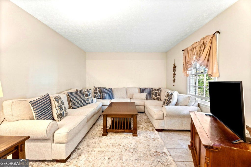 Photo of 287 Willow Cove Court SW, Lawrenceville, GA 30044 (MLS # 10881518)