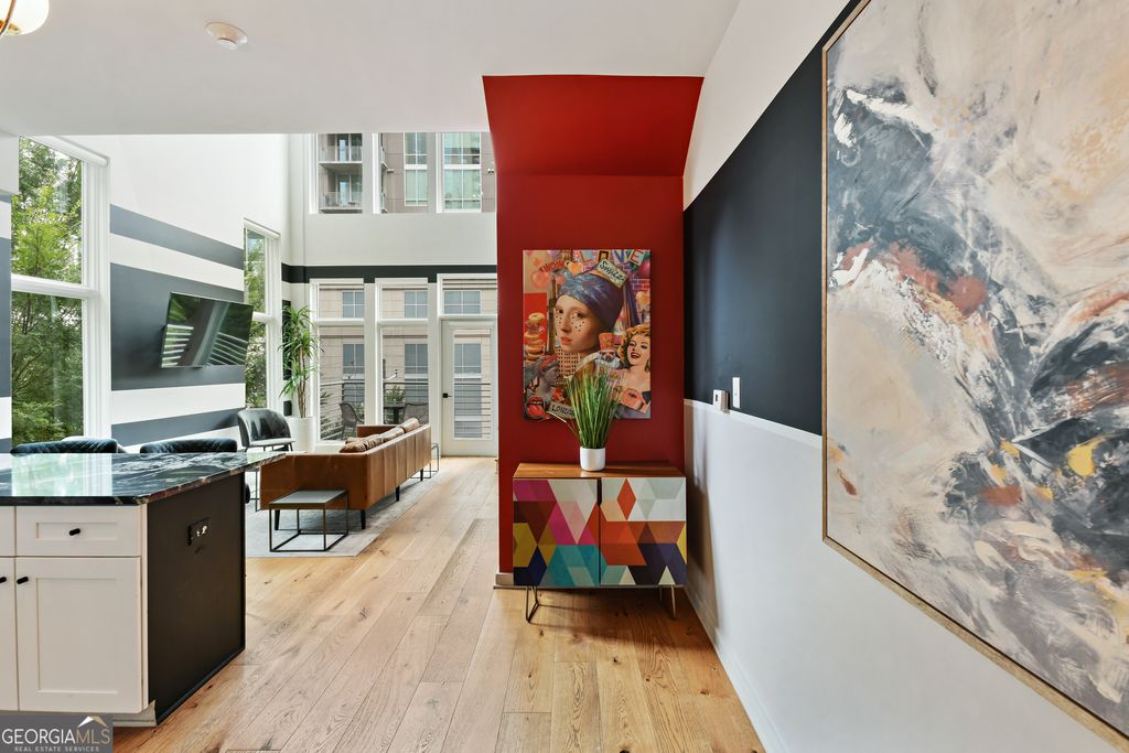 Photo of 208 12th Street NE #304, Atlanta, GA 30309 (MLS # 10676711)