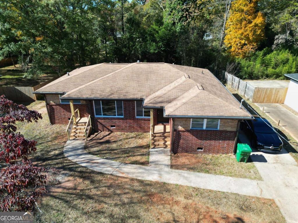 Photo of 2039 Nettie Ct #RT, Decatur, GA 30032 (MLS # 10651434)