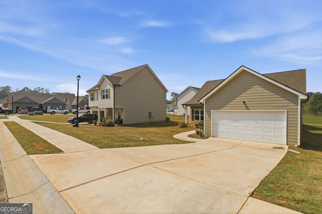 Photo of 216 Venture Drive, Jackson, GA 30233 (MLS # 10729061)