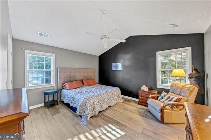 HIGHLAND POINTE - Residential