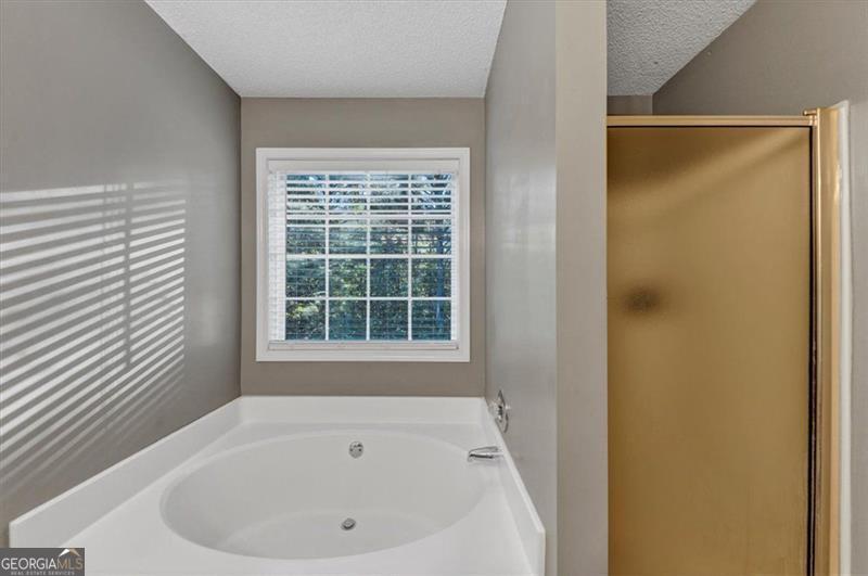 HIGHLAND POINTE - Residential